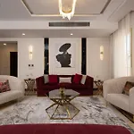 Zyra Luxury Villa With Pool And Jacuzzi In New Cairo