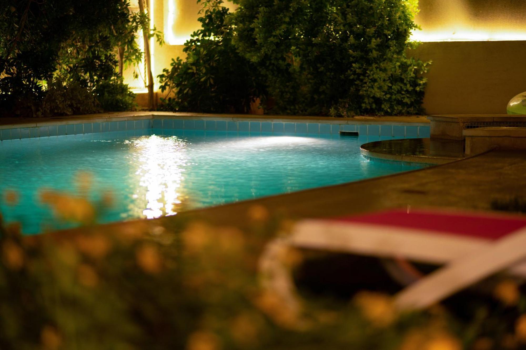 Villa Zyra Luxury With Pool And Jacuzzi In New