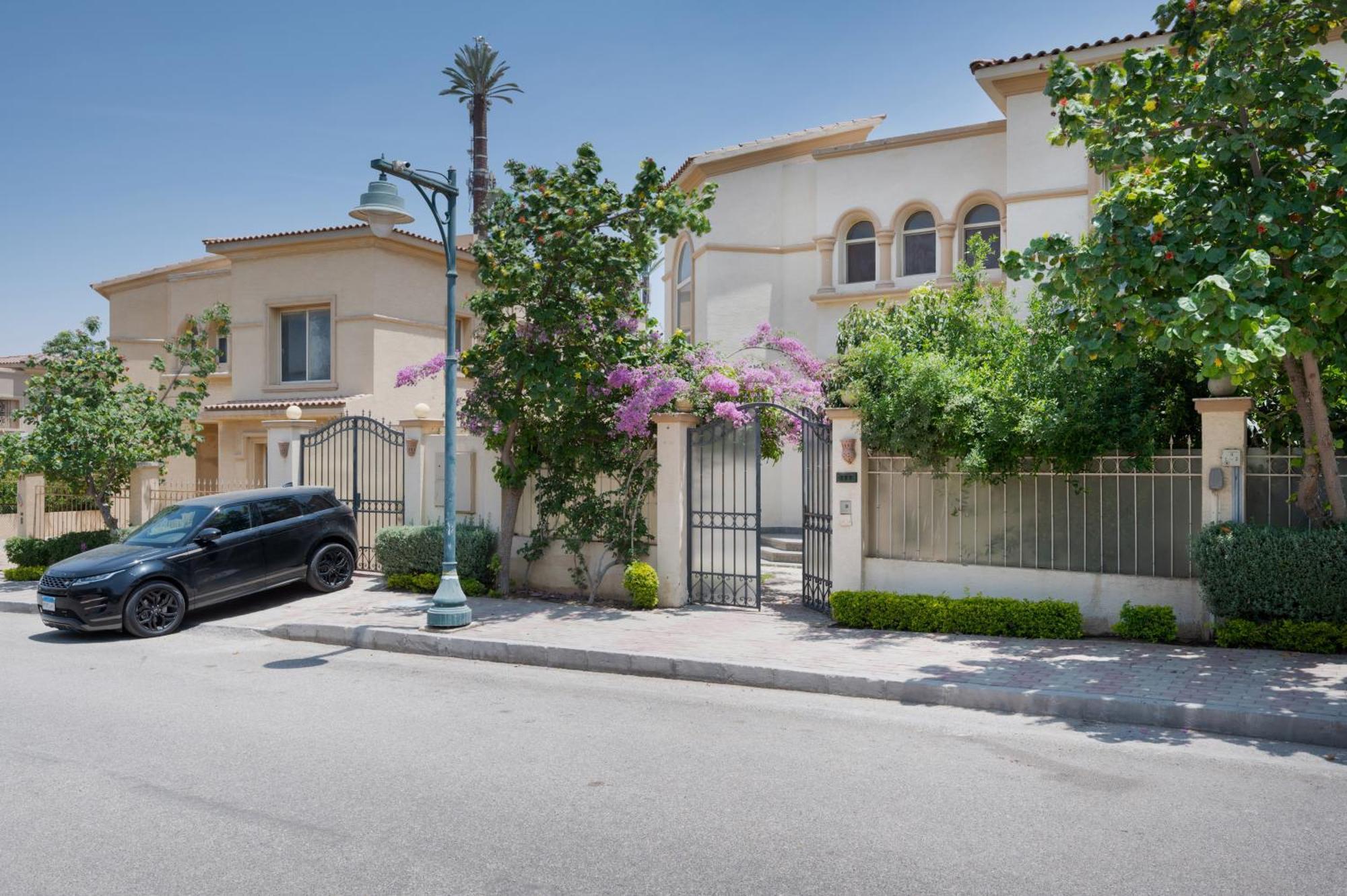Villa Zyra Luxury With Pool And Jacuzzi In New