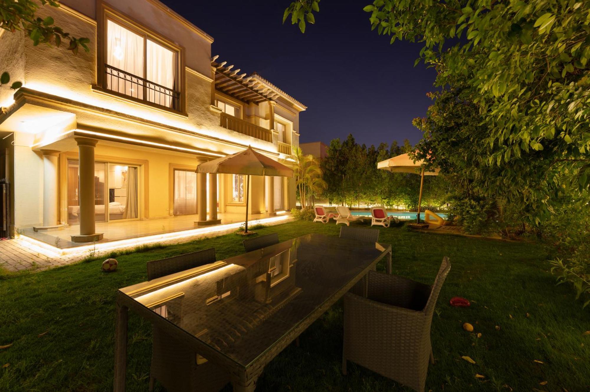 Villa Zyra Luxury With Pool And Jacuzzi In New Cairo